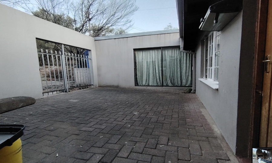 3 Bedroom Property for Sale in Kiepersol Free State